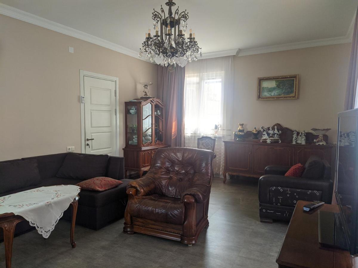 Guest House Kldiashvili Batoemi Buitenkant foto