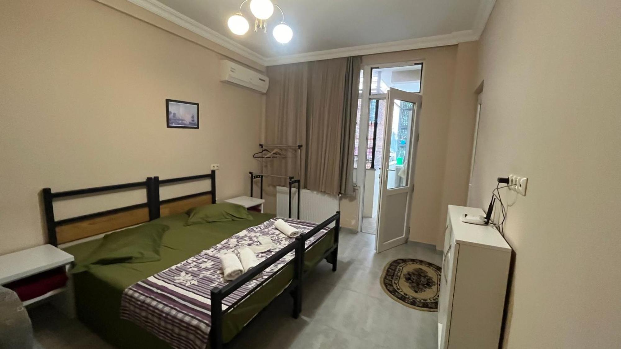 Guest House Kldiashvili Batoemi Buitenkant foto